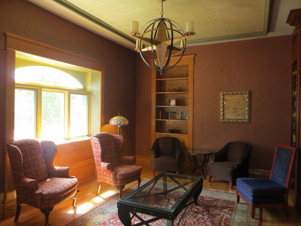 Carleton Of Oak Park Hotell Eksteriør bilde
